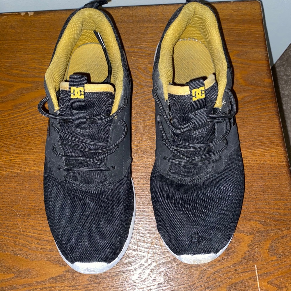 DC shoes